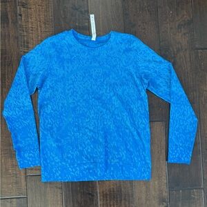 Lululemon Swiftly Relaxed Long Sleeve Size 10 Covered Camo Poolside Blue